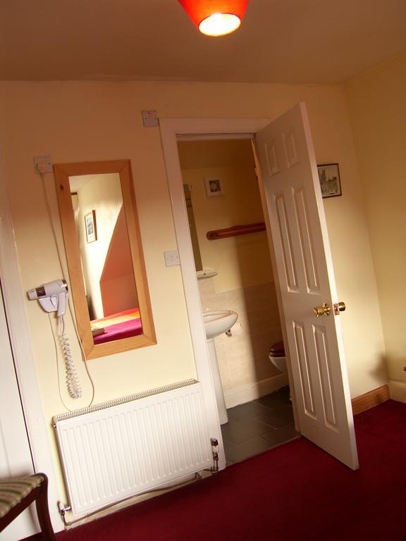 Regis Guest House エディンバラ エクステリア 写真